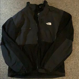 Women’s North Face Denali jacket
